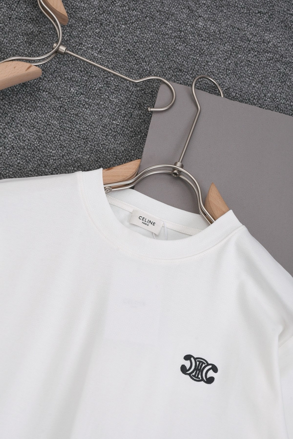 ブランドTシャツ背面デザイン